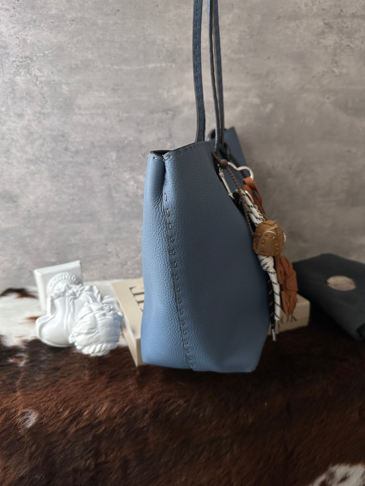 Fendi Selleria Leather Tote Bag 🩵｜Blue Leather｜Fendi Lock｜Laptop Friendly