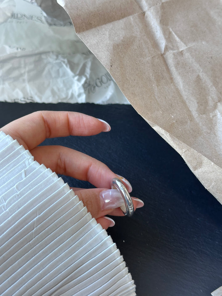 CHANEL Logo Engraved Silver-Tone Ring 💍｜Minimal Chic Stackable Piece