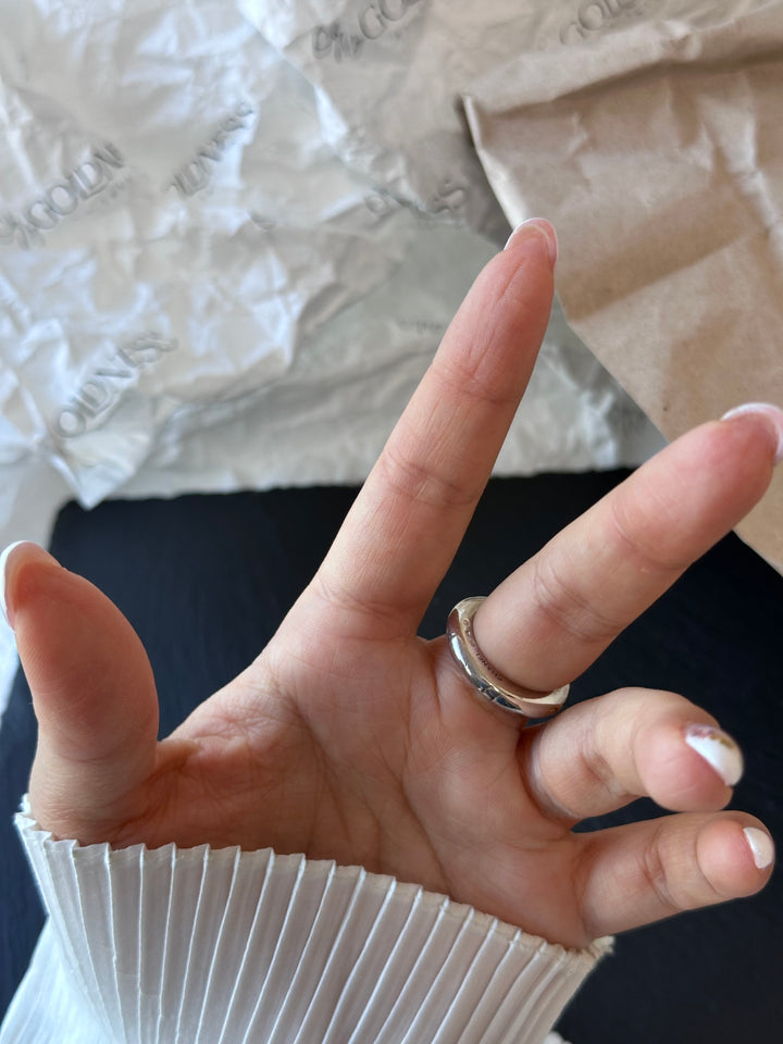 CHANEL Logo Engraved Silver-Tone Ring 💍｜Minimal Chic Stackable Piece