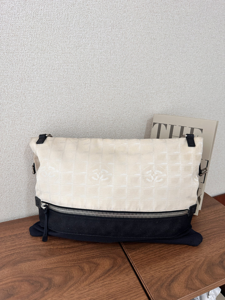 CHANEL Sport Ice Cube CC Crossbody 🖤🤍 Casual & Cool