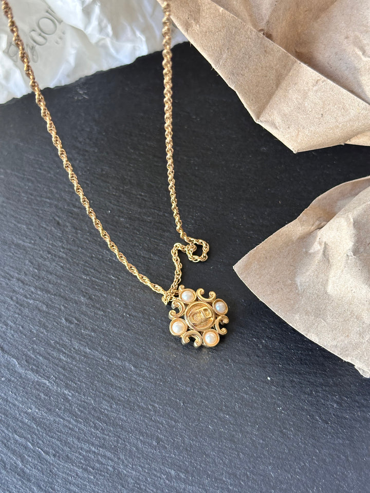 DIOR CD Pearl Logo Vintage Necklace ✨｜Elegant &amp; Rare Statement Piece