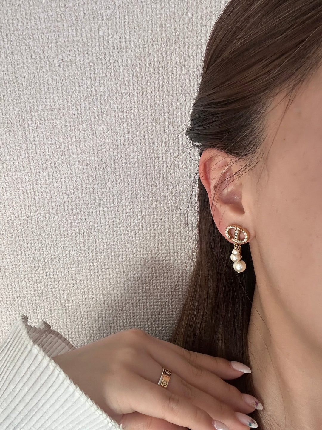 DIOR CD Logo Drop Pearl Earrings ✨｜Elegant Gold & Pearl Fusion
