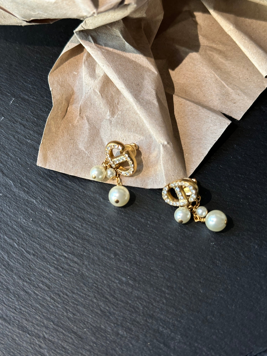 DIOR CD Logo Drop Pearl Earrings ✨｜Elegant Gold & Pearl Fusion