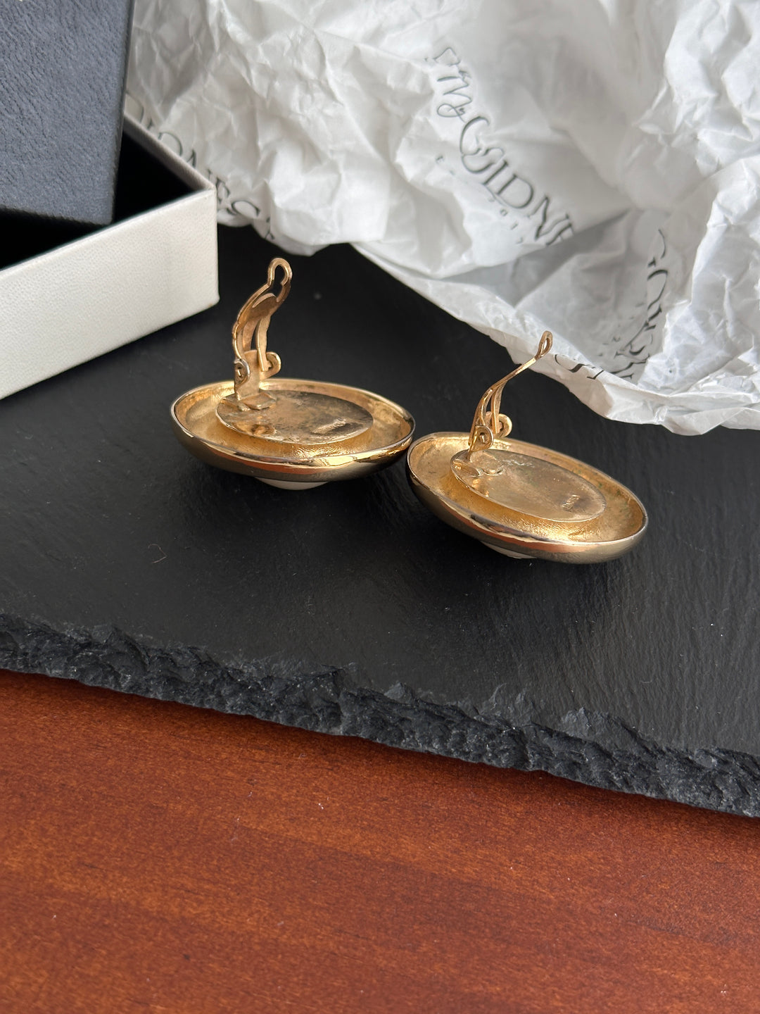 CHANEL Gold-Rimmed Pearl Clip-On Earrings – Rue Cambon Edition