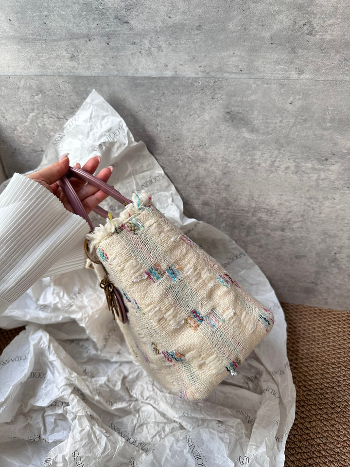 Dior Lady Dior Tweed Cannage Tote with Lilac Leather Handles 🌸｜Unique Textured Fabric & Feminine Charm