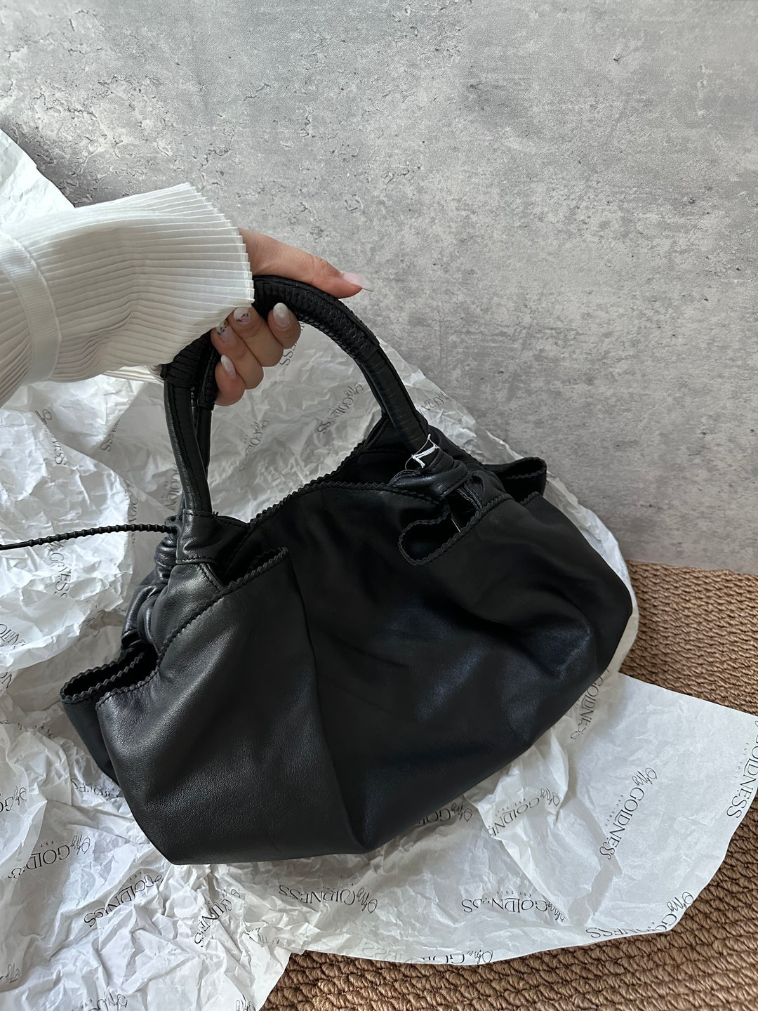 LOEWE Nappa Leather Cloud Bag (Small)｜Timeless Black Charm