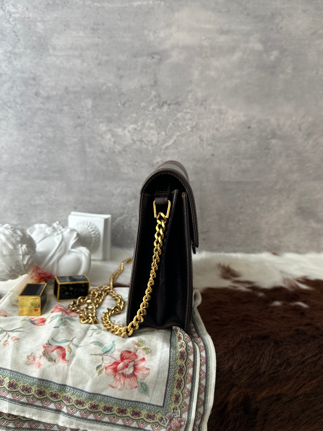GUCCI Vintage Web Chain Crossbody 🤎💚❤️｜Brown Leather × Gold Chain