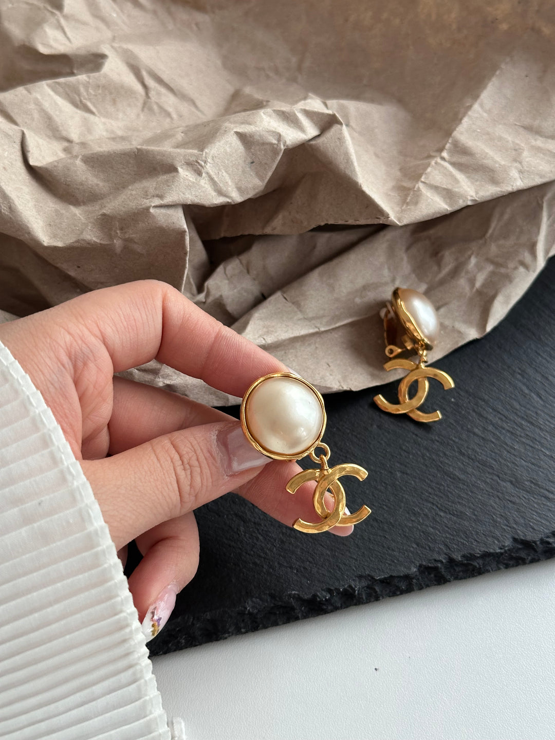 Chanel Large Pearl CC Clip-On Earrings ✨｜Convertible Vintage Treasure