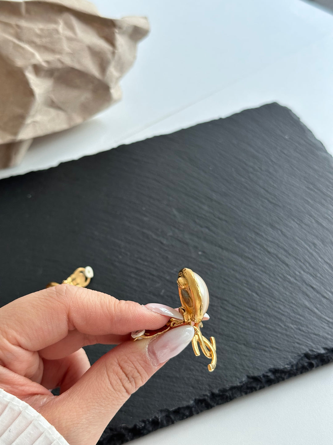 CHANEL Large Pearl CC Drop Clip-On Earrings ✨｜Convertible Vintage Charm