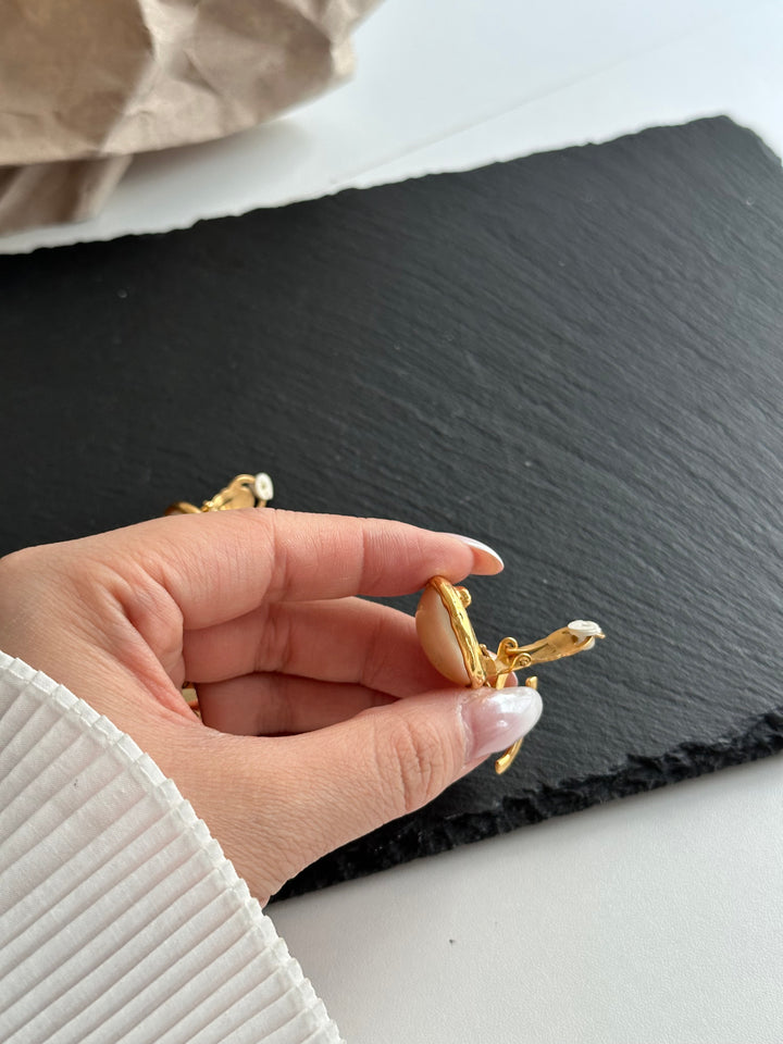 CHANEL Large Pearl CC Drop Clip-On Earrings ✨｜Convertible Vintage Charm