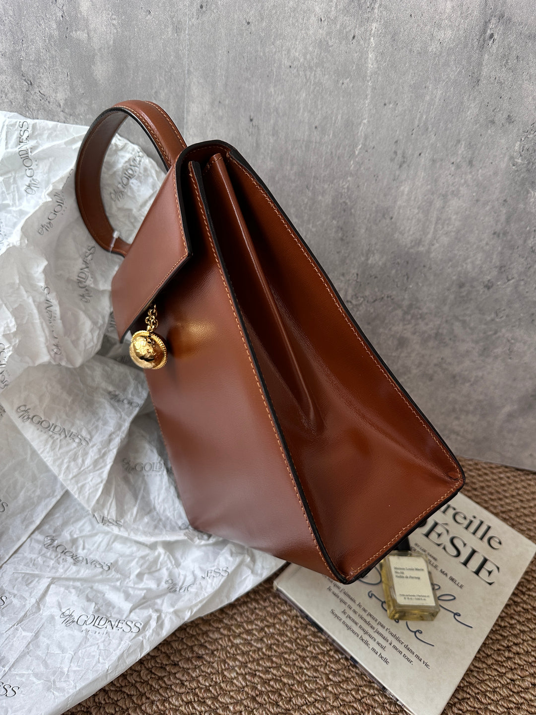 CELINE Starball Charm Kelly – Rare Caramel Beauty 🪐 Minimal, Elegant & Collectible