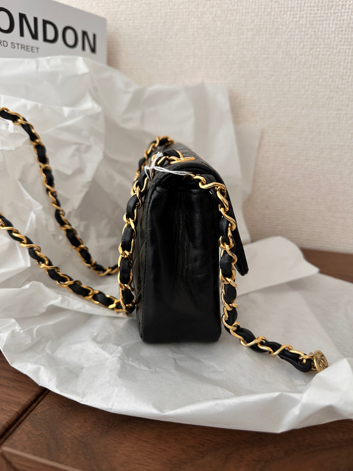 Chanel Quilted “Bean Bag” All-Leather Edition 🖤✨ Rare Find