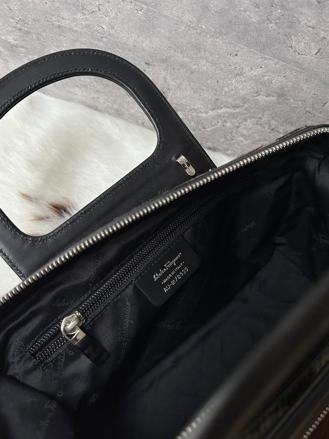 Ferragamo Pony Hair Box Bag 🖤｜Rare Pony Hair Finish｜Compact Yet Spacious｜Crossbody Ready