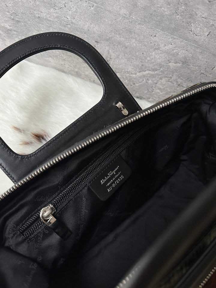 Ferragamo Pony Hair Box Bag 🖤｜Rare Pony Hair Finish｜Compact Yet Spacious｜Crossbody Ready