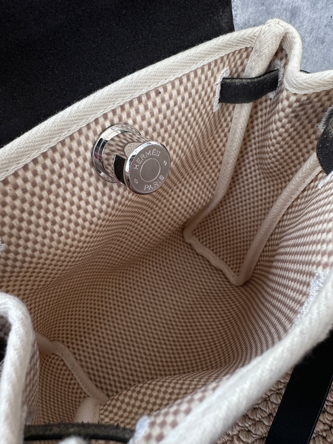 Hermes Mini Herbag Crossbody – Two Looks in One 🖤 Full Set & Rare Find