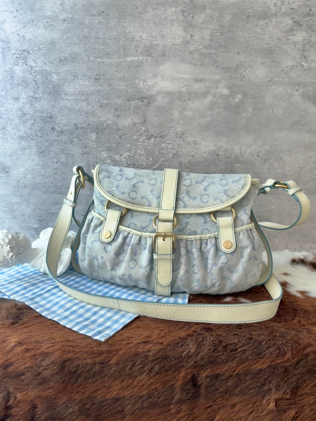CELINE Vintage Triomphe Shoulder Bag 🩵✨｜Sky Blue Monogram