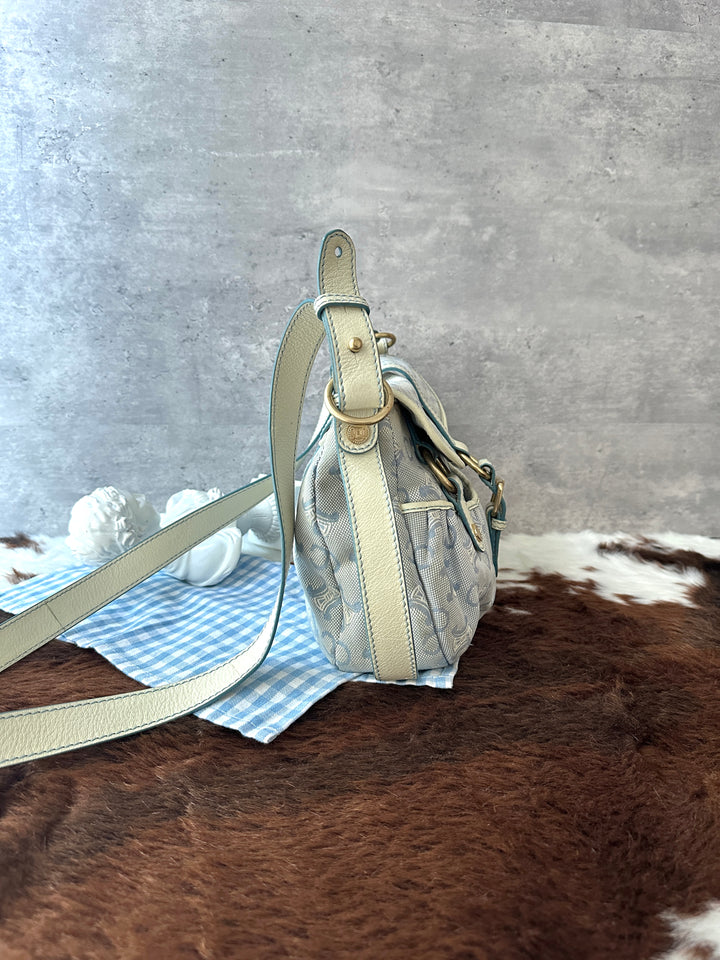CELINE Vintage Triomphe Shoulder Bag 🩵✨｜Sky Blue Monogram