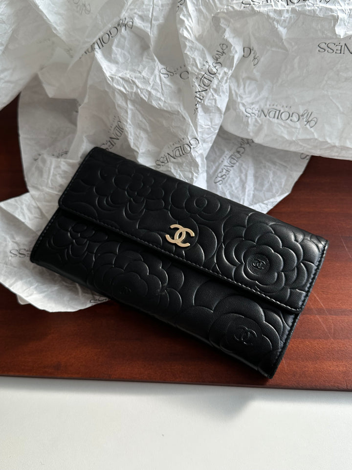 CHANEL Camellia Embossed CC Long Wallet 🖤｜Timeless Elegance & Functional Charm