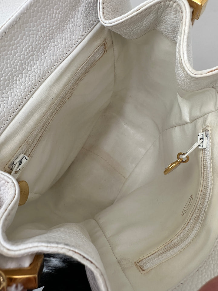 CHANEL 24K White Caviar Mini Backpack Crossbody｜Rare Snow-White Caviar × Oversized 24K CC Turn Lock × Iconic Chain Strap ❄️🤍✨