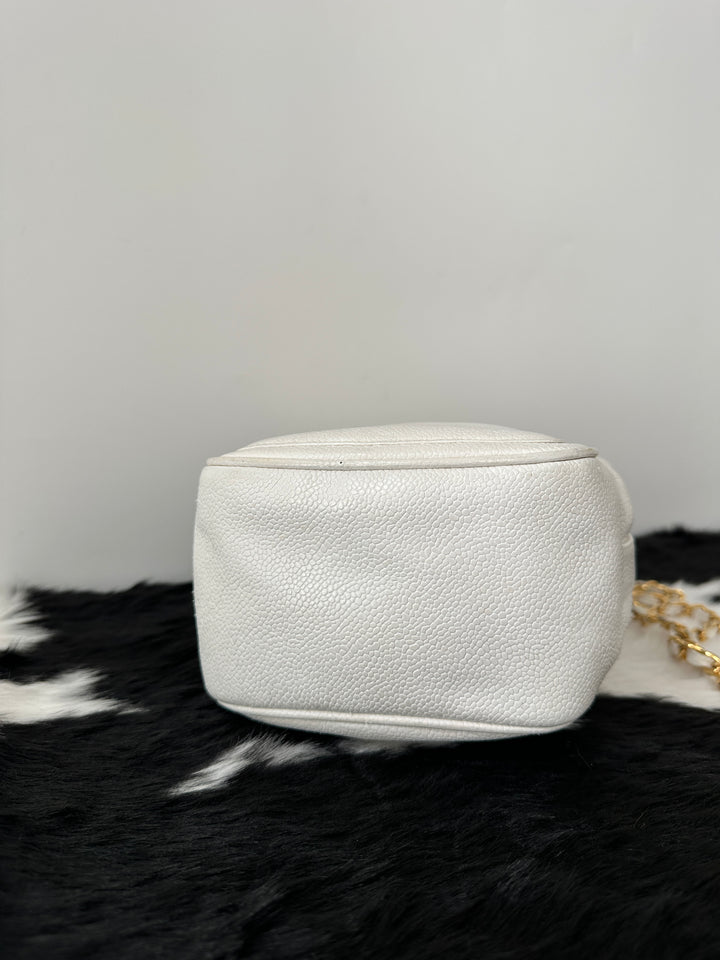 CHANEL 24K White Caviar Mini Backpack Crossbody｜Rare Snow-White Caviar × Oversized 24K CC Turn Lock × Iconic Chain Strap ❄️🤍✨