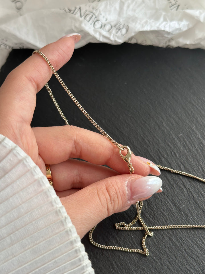 CHANEL White Enamel CC Necklace with Baguette Crystals ✨｜Elegant Dual-Tone Sparkle