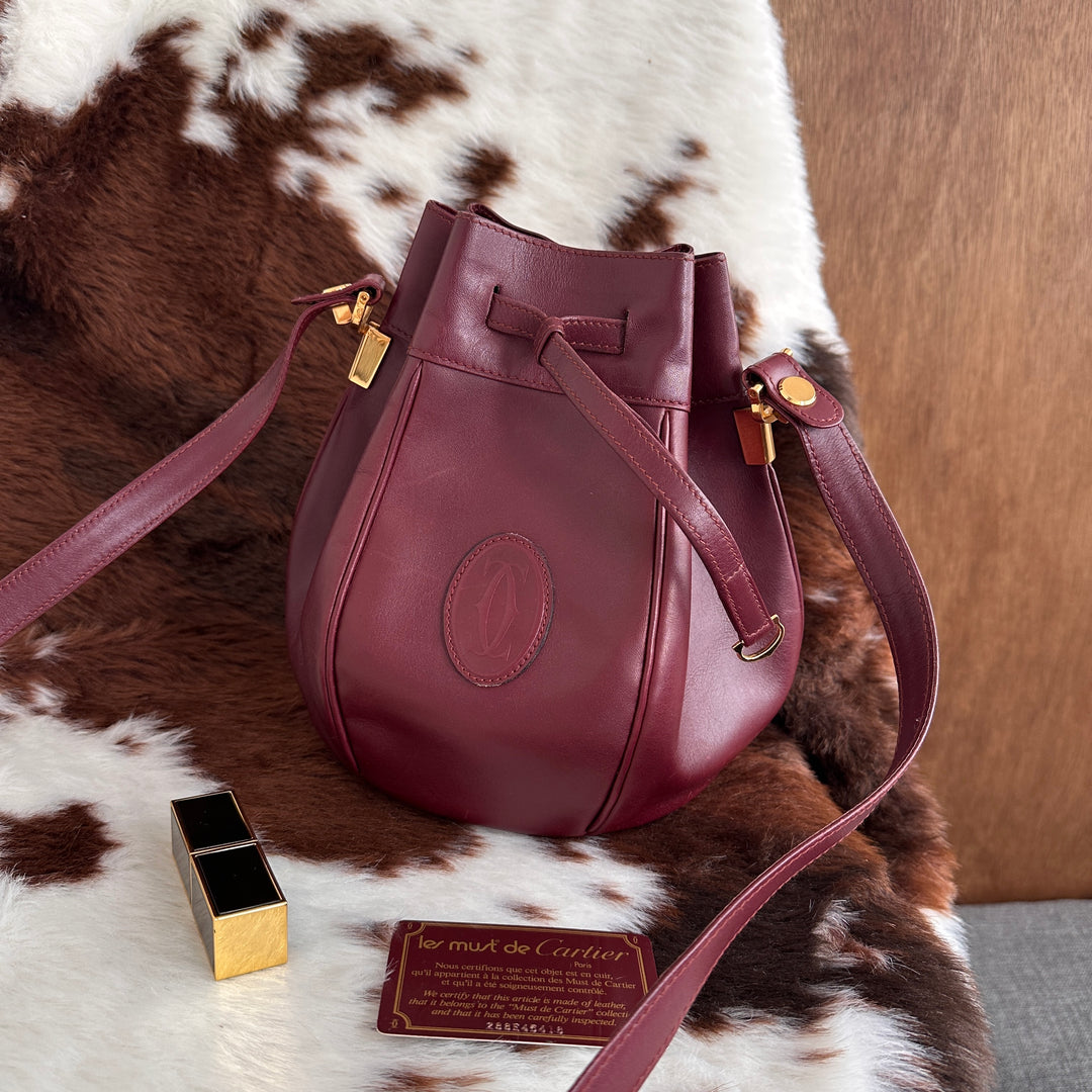Cartier Must Line Bordeaux Drawstring Shoulder Bag 🍷｜Rich Bordeaux Leather × Iconic Must Line × Vintage Drawstring Design✨
