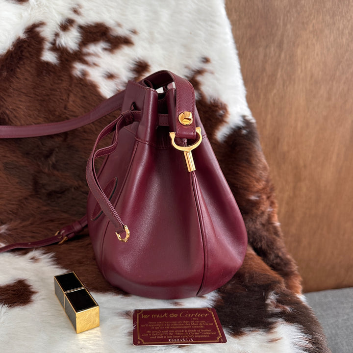 Cartier Must Line Bordeaux Drawstring Shoulder Bag 🍷｜Rich Bordeaux Leather × Iconic Must Line × Vintage Drawstring Design✨