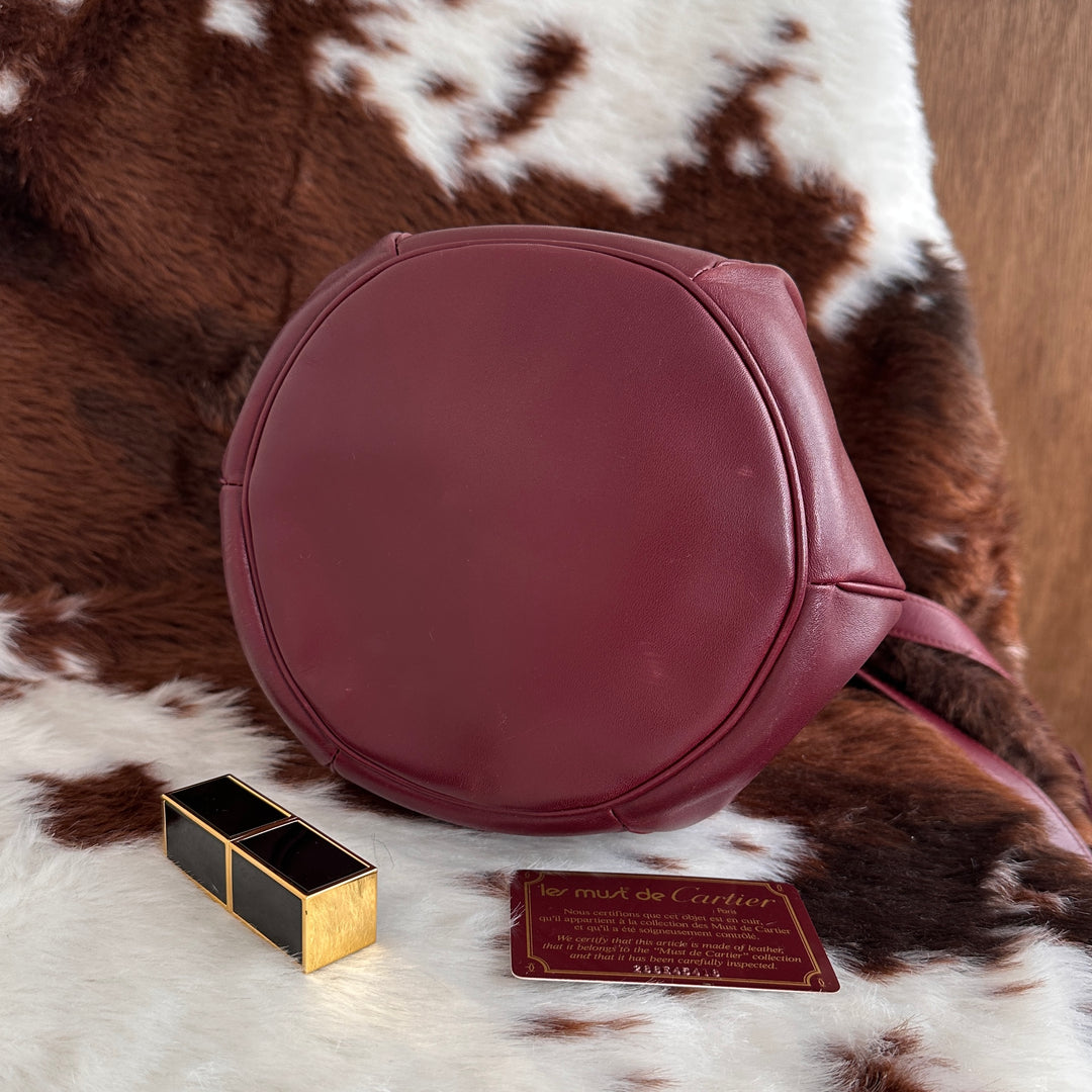 Cartier Must Line Bordeaux Drawstring Shoulder Bag 🍷｜Rich Bordeaux Leather × Iconic Must Line × Vintage Drawstring Design✨