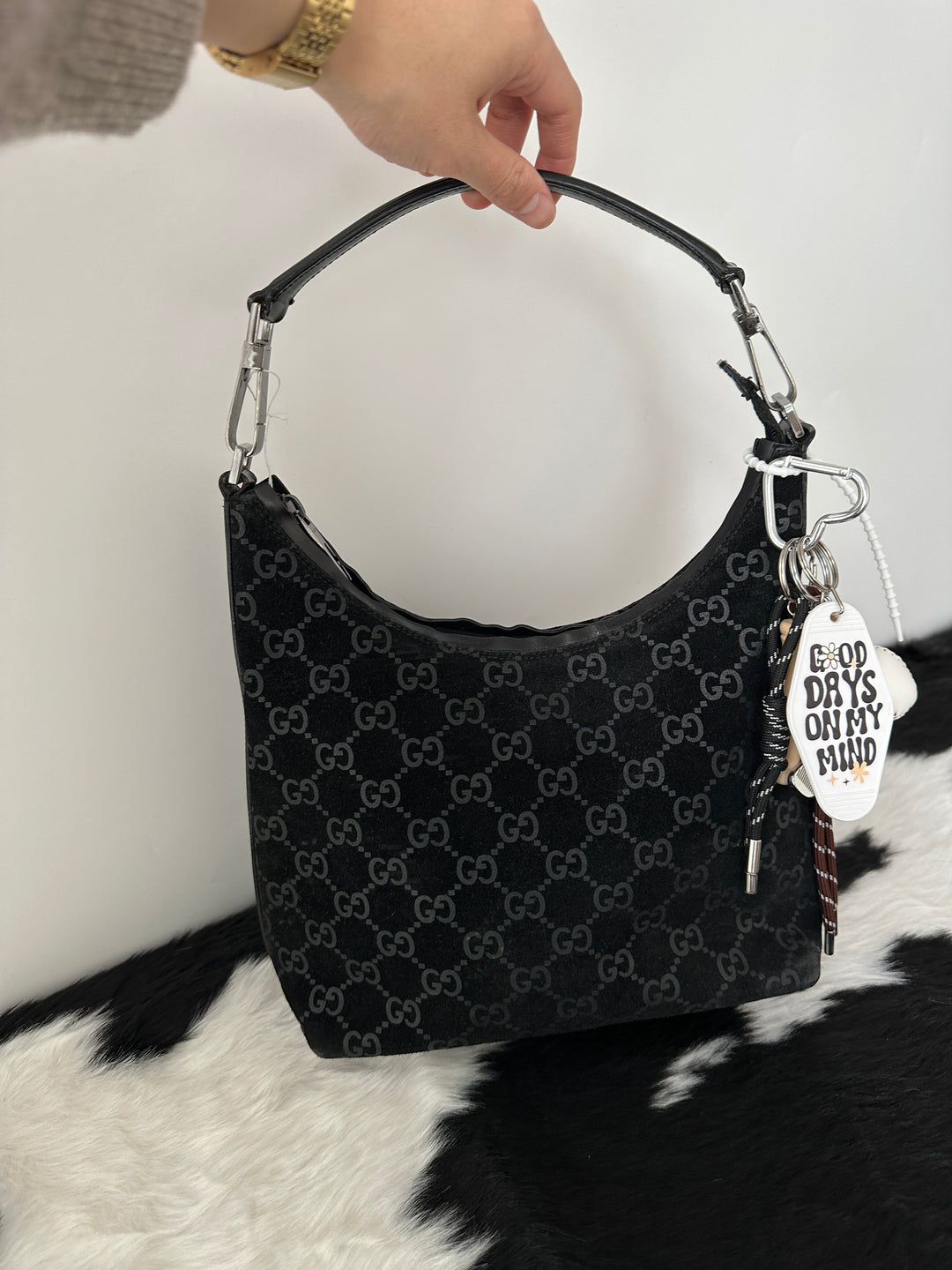 GUCCI So Black Monogram Hobo｜Velvet Shadow GG × Chic All-Black Minimalism × Ultra-Versatile Daily Piece 🖤✨