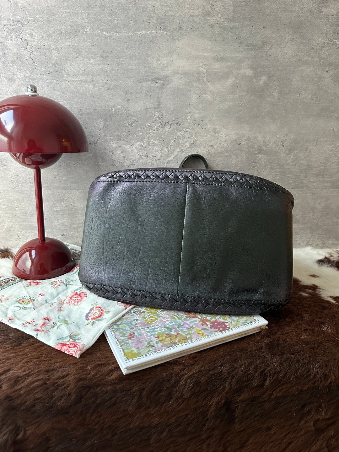 BOTTEGA VENETA Forest Green Leather Tote Bag 💚💜｜Iridescent Finish × Intrecciato Details × Adjustable Handles