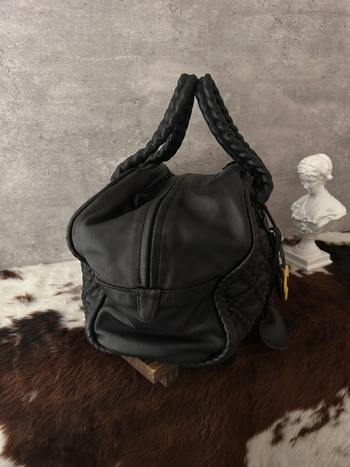 Chanel Piped Quilted Bowling Bag 🖤｜Leather-Wrapped Chain｜Double Zip Pockets｜Great Capacity