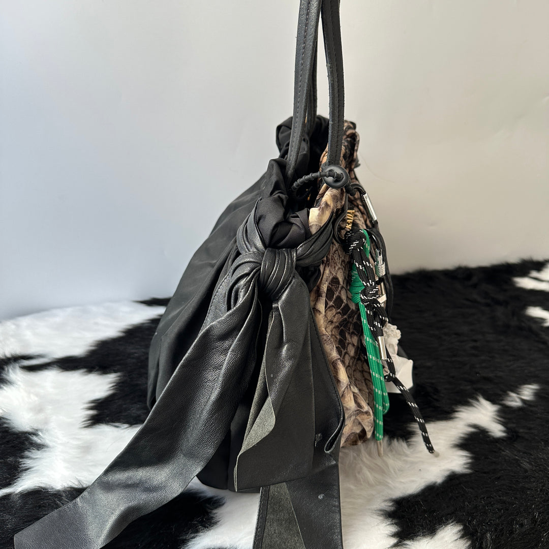 PRADA Python-Effect Tote Handbag 🖤｜Gold Logo × Drawstring Shape × Statement Python Pattern