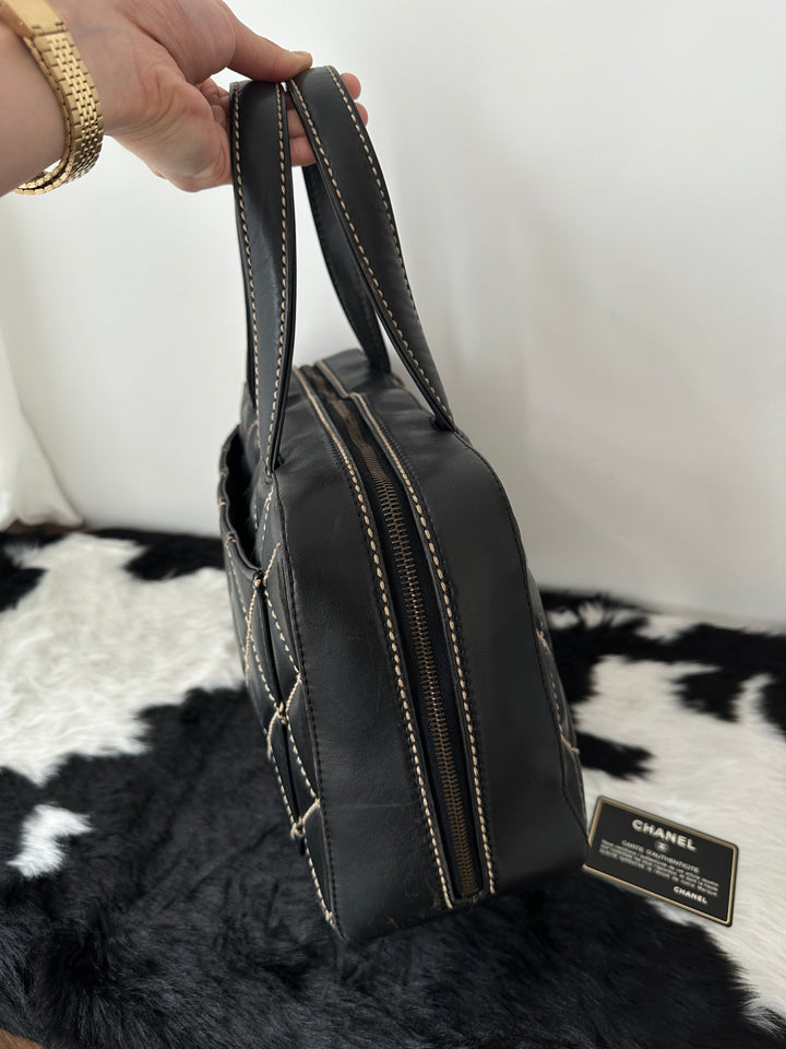 Chanel “Contrast Stitch Boston Tote” 🖤🤍 | Rare Black × White Stitching | With Card & Sticker