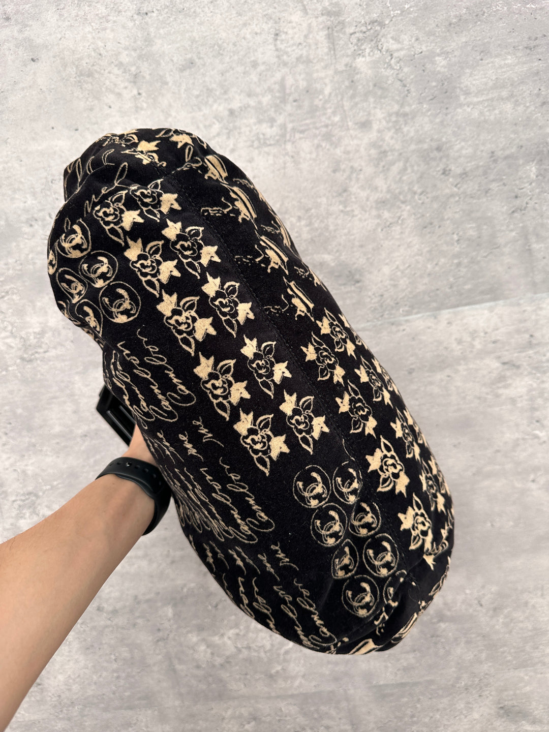 CHANEL Velvet Hand Bag 🖤