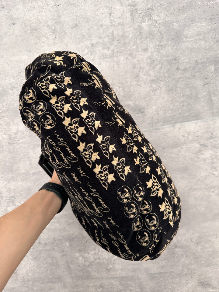 CHANEL Velvet Hand Bag 🖤