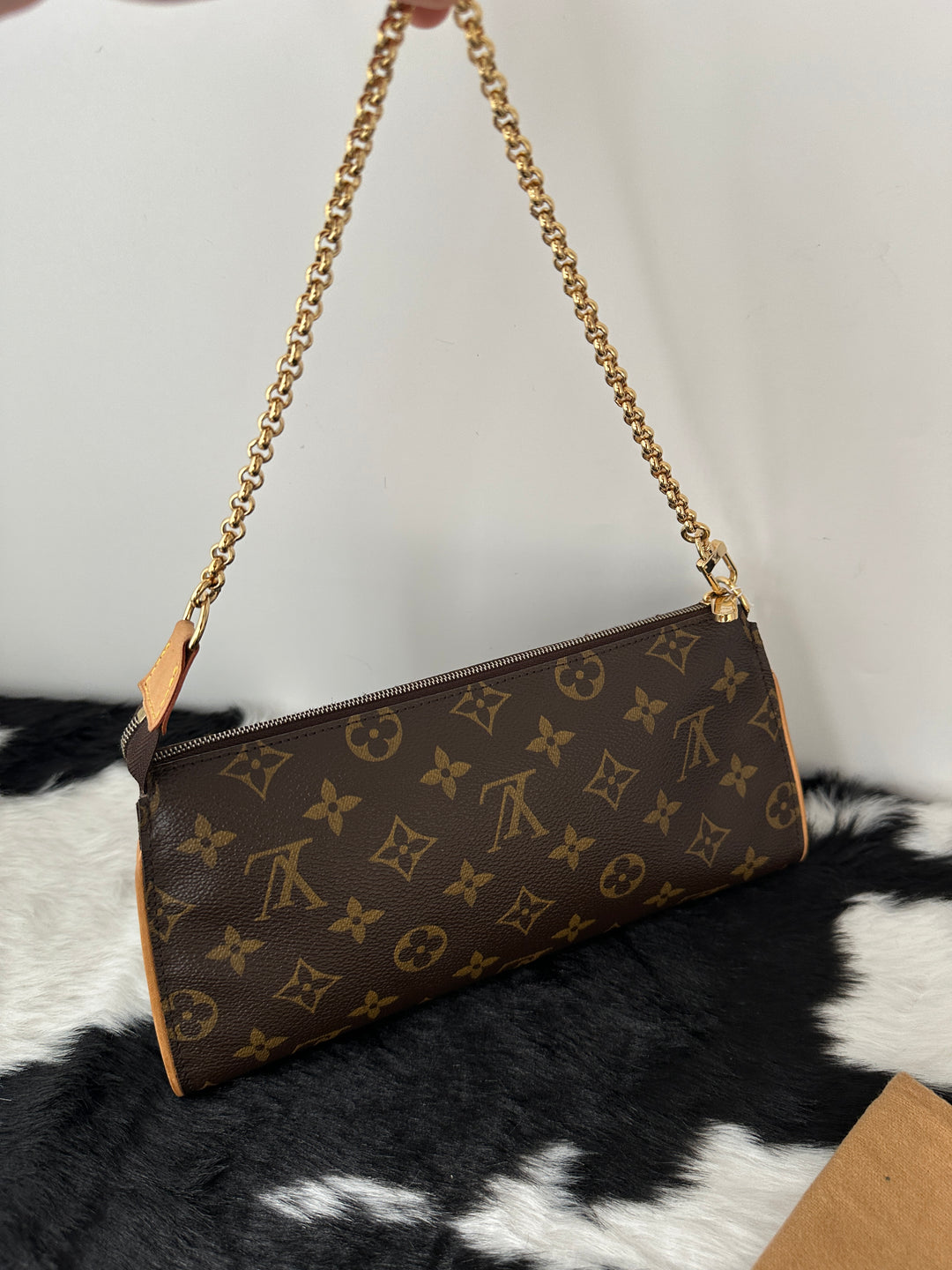 Louis Vuitton Monogram Chain Shoulder Bag 🤎｜Rare Monogram × Chain Strap × Excellent Condition