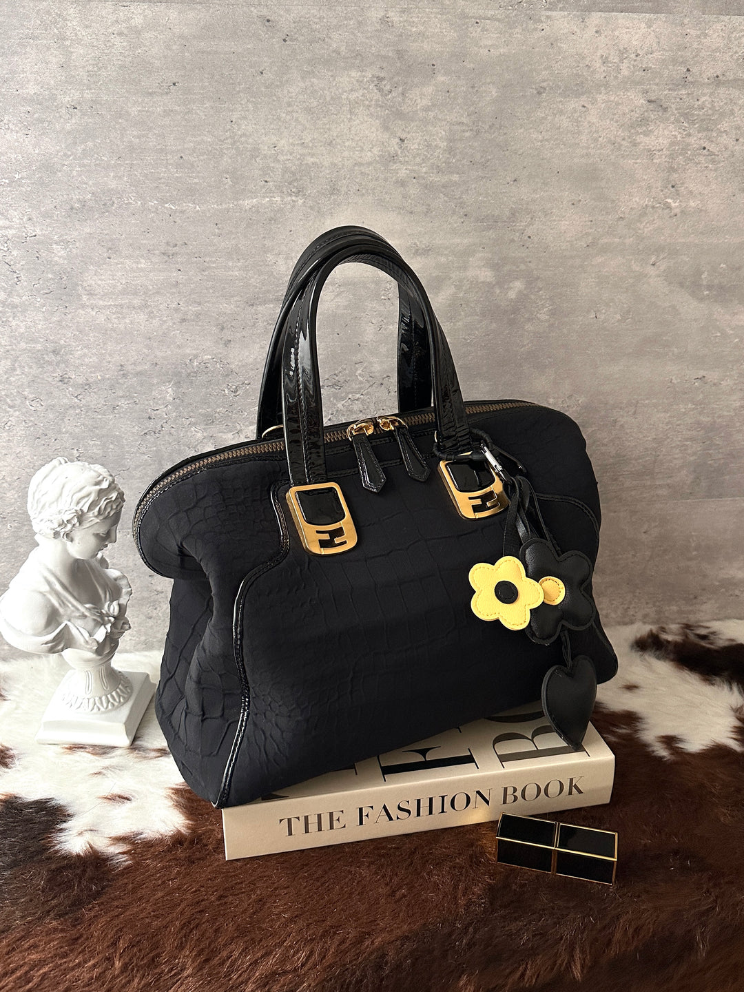 Fendi Boston Bag 🖤｜Gold FF Hardware｜Lightweight Design｜Great Value