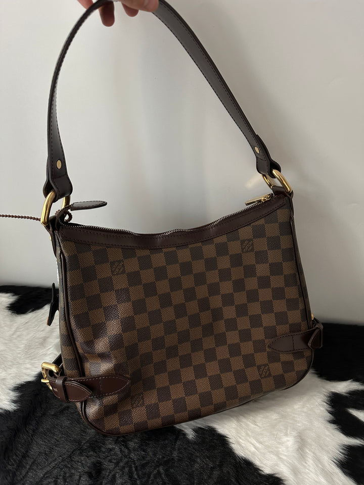 Louis Vuitton “Damier Twin-Star Hobo” 🤎 | Chic, Lightweight & iPad-Friendly