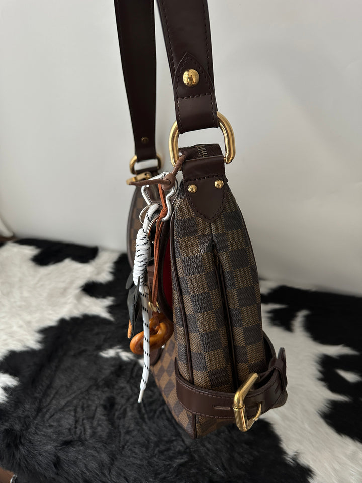 Louis Vuitton “Damier Twin-Star Hobo” 🤎 | Chic, Lightweight & iPad-Friendly