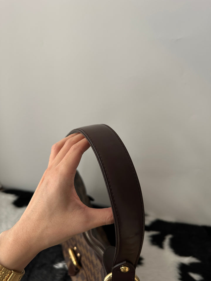 Louis Vuitton “Damier Twin-Star Hobo” 🤎 | Chic, Lightweight & iPad-Friendly