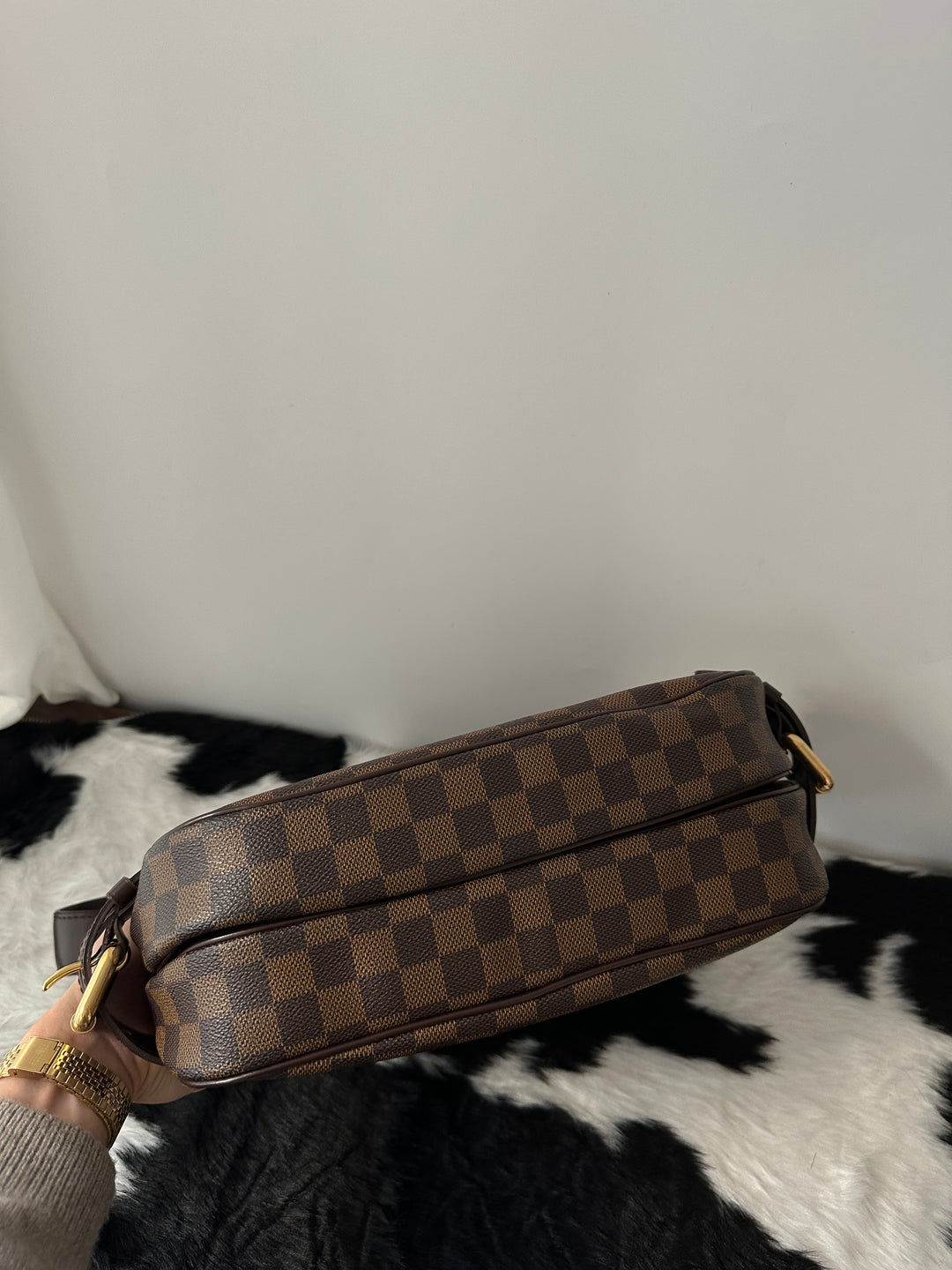 Louis Vuitton “Damier Twin-Star Hobo” 🤎 | Chic, Lightweight & iPad-Friendly