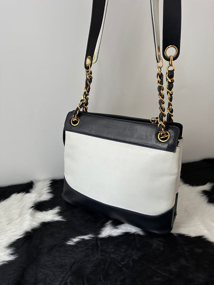 CHANEL 🖤🤍 Panda CC Chain Bag🐼✨｜Large Round CC Charm × Rare Colorway × Small Size Icon&nbsp;