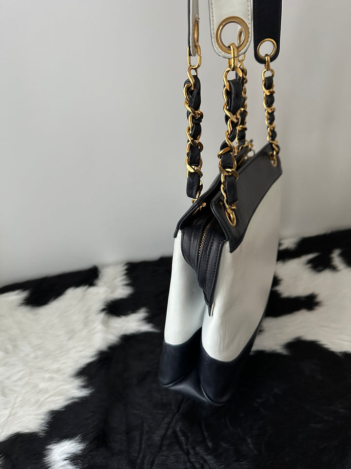 CHANEL 🖤🤍 Panda CC Chain Bag🐼✨｜Large Round CC Charm × Rare Colorway × Small Size Icon&nbsp;