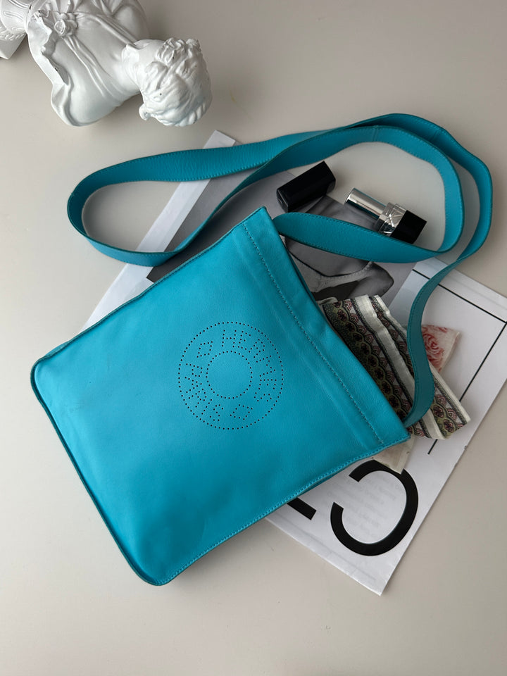 HERMÈS Lambskin Crossbody Bag 🩵✨｜Turquoise Blue × Perforated Logo × Soft Lambskin