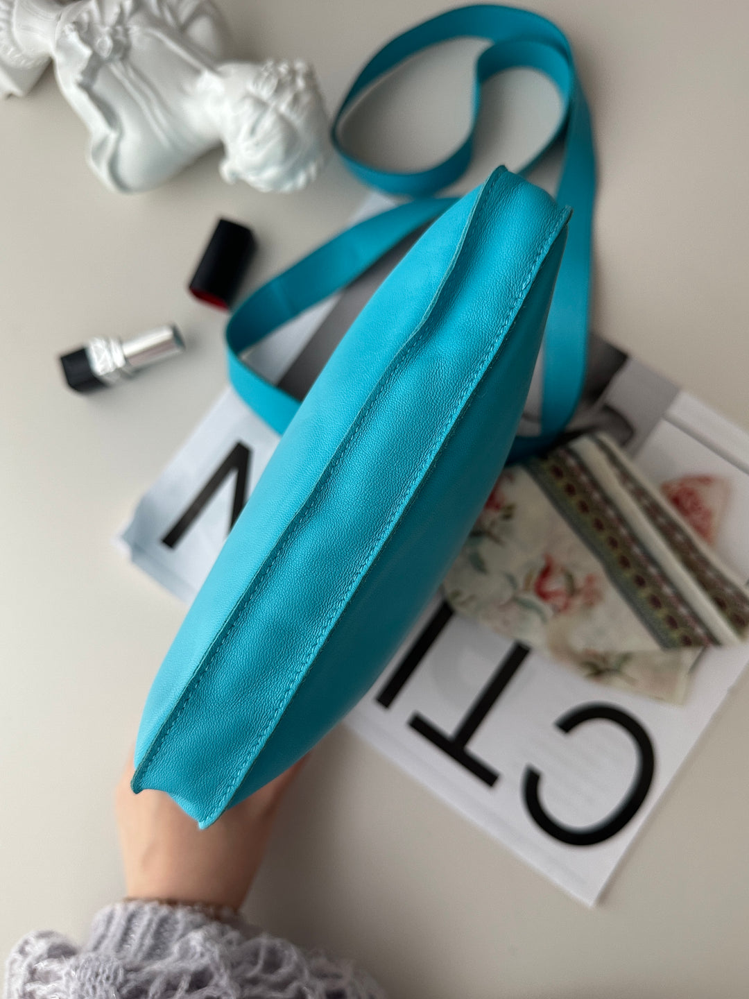 HERMÈS Lambskin Crossbody Bag 🩵✨｜Turquoise Blue × Perforated Logo × Soft Lambskin