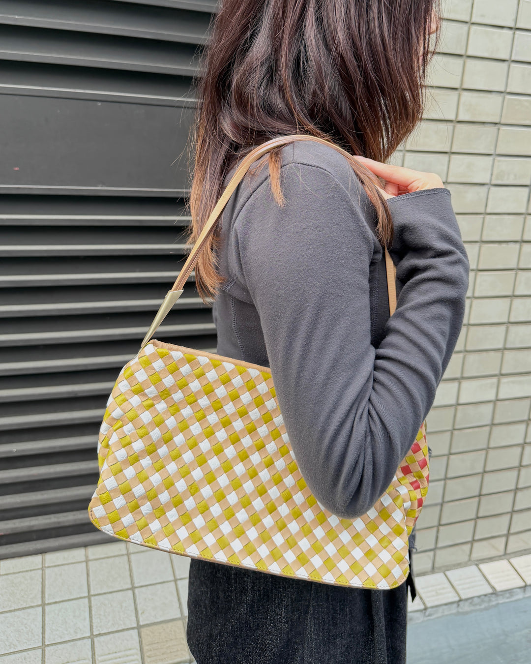 Bottega Veneta Intrecciato Hobo Bag 💛｜Signature Intrecciato Weave × Playful Multicolor Design × Lightweight Everyday Style