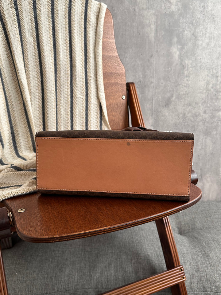 CELINE Vintage Macadam Kelly Bag 🤎