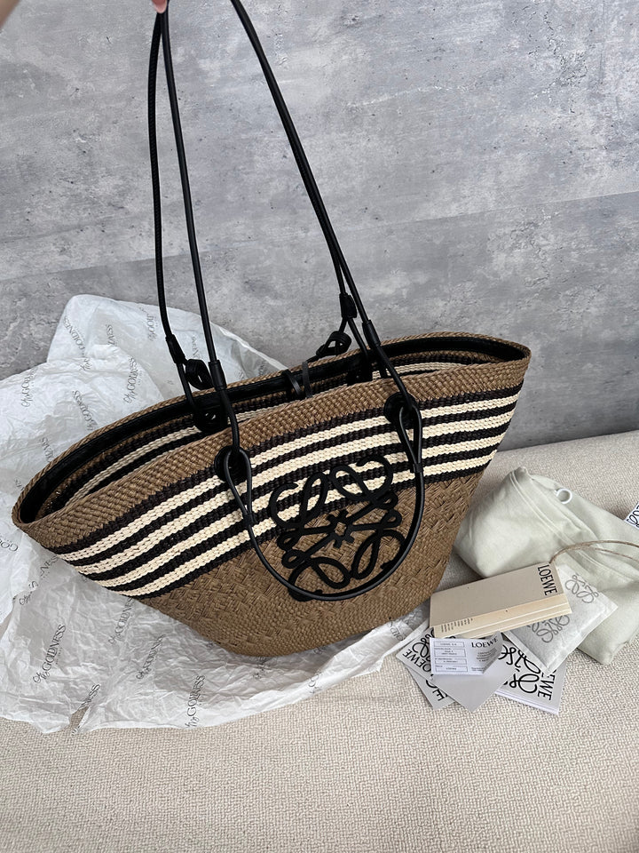 LOEWE Olive Green Bucket Bag 🫒✨｜Rare, Igable & Versatile
