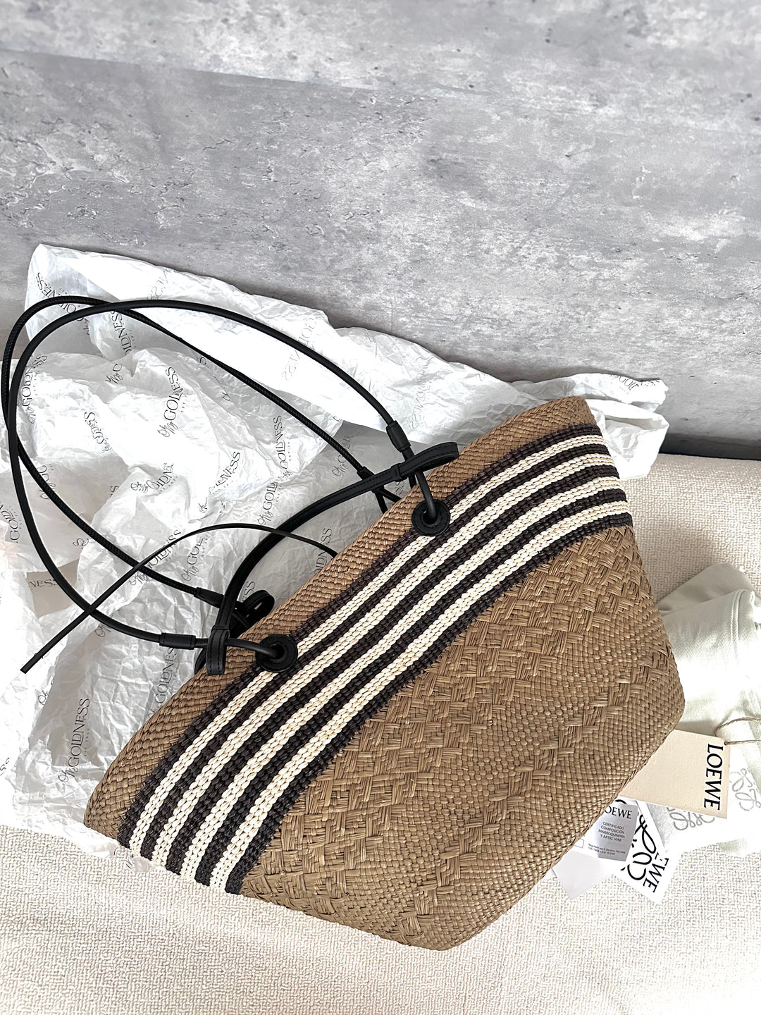 LOEWE Olive Green Bucket Bag 🫒✨｜Rare, Igable & Versatile