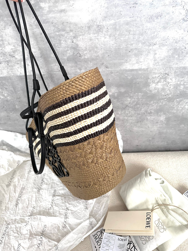 LOEWE Olive Green Bucket Bag 🫒✨｜Rare, Igable & Versatile